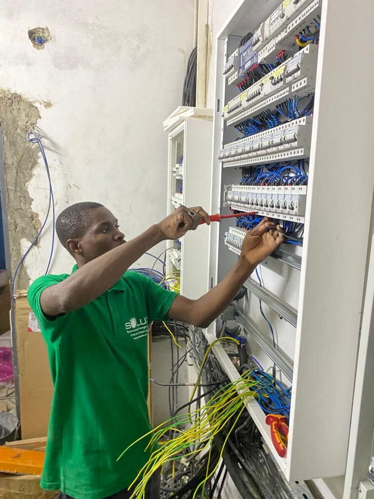 Installation électrique Auchan Retail Senegal